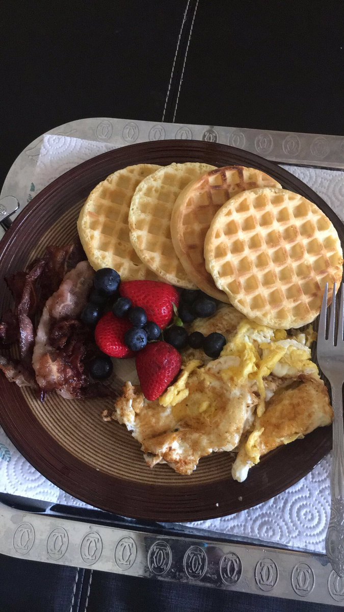 ZMujahideen's tweet photo. Most important meal of the day - breakfast! #halalbeefbacon 😍 https://t.co/6Gpc0bLUcs