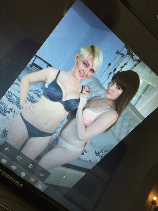 Such a fun time shooting with @AlisonReyxxx today! https://t.co/H177L2MHiY<a class="tags" href="/tag/alisonreyxxx">@alisonreyxxx</a><a href="/tag/manyvids"class="tags"><span>#manyvids</span></a>