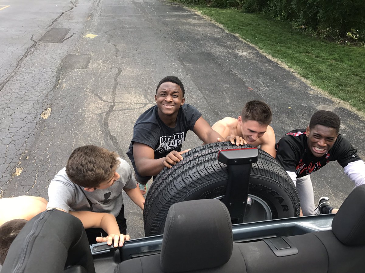 NWCPhoenix's tweet photo. Happy #JeepPush day! (Truck full of bricks added this year) #FearThePhoenix https://t.co/ZSUouawDzq