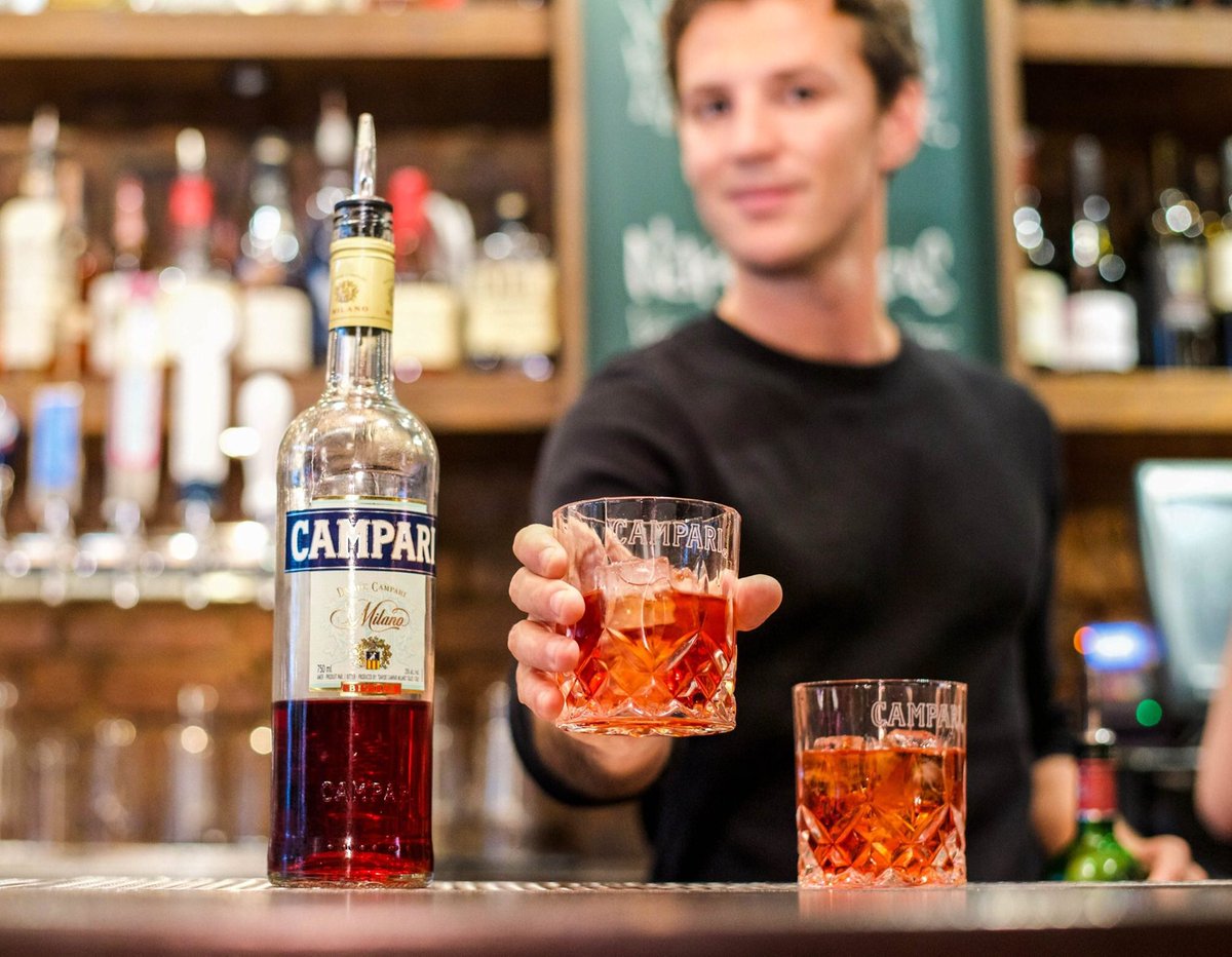 We're celebrating #negroniweek with 3️⃣ easy steps 👍🏻