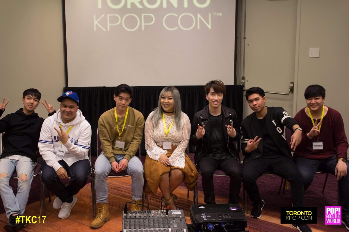 p0pgoesthew0rld's tweet photo. The Youtuber Meet & Greet photo-ops are up from #TKC17 😍 https://t.co/kjP5PEeze6 @YouTube @GoogleCA #Toronto #Kpop #Canada https://t.co/Qq9A1rn4H1