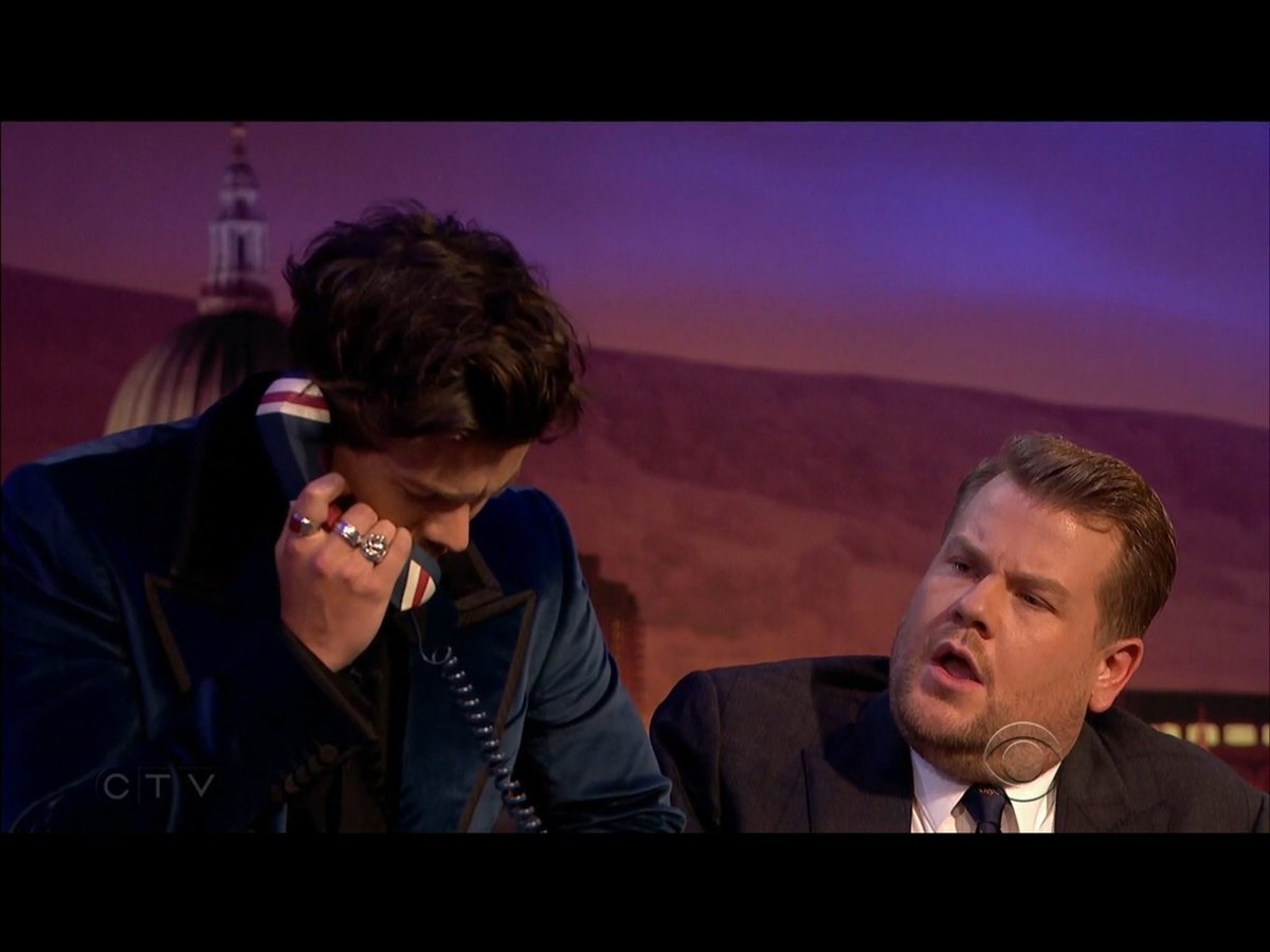 1D_24hNews's tweet photo. Harry on #TheLateLateLondon last night!!!
#HarryStyles #Harry #Styles #SignOfTheTimesMusicVideo https://t.co/C7EF1pSrlA