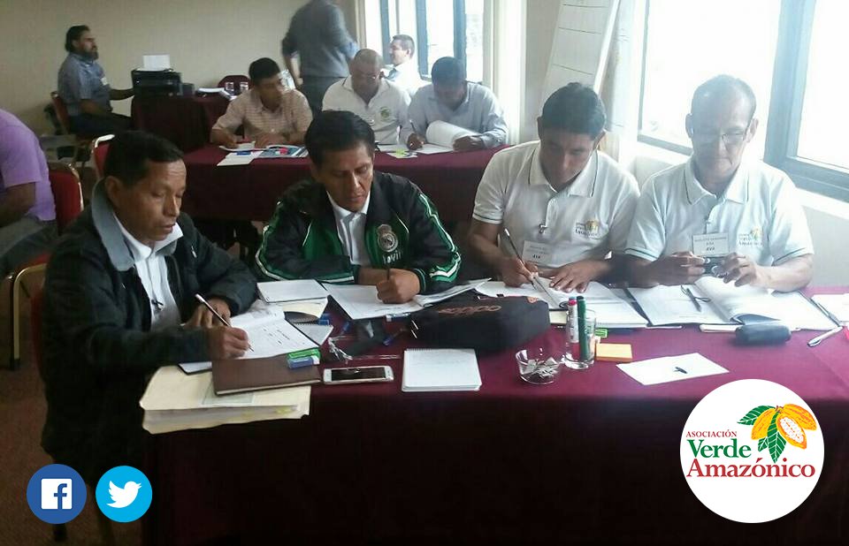 verdeamazonico's tweet photo. Directivos de @verdeamazonico y de las cooperativas #CAT #APAHUI #ACOPAGRO y #COPANA participaron en taller de Orientación y Apoyo. https://t.co/TkSNwhlXGU