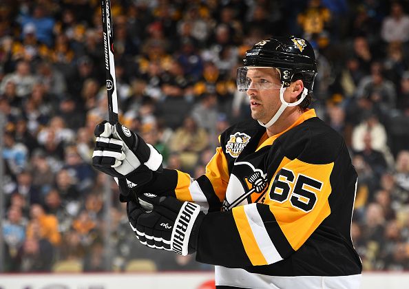 TheSteelCityFan's tweet photo. HAINSEY TAPS IT IN!!! 6-0 PENS!!! #LetsGoPens #StanleyCup https://t.co/QdHAsrJqSA
