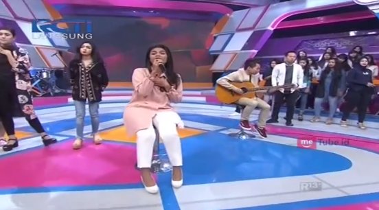 dahSyatMusik's tweet photo. Terima kasih udah ramein dahsyat hari ini ya! Kita ketemu lagi besok :) #RamadhanKareem https://t.co/PwcFkViMXH