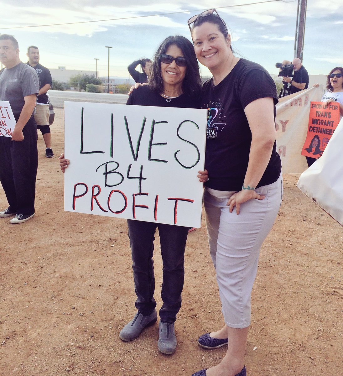 YucaipaInd's tweet photo. At the Adelanto Detention facility protesting deaths of immigrants here in ICE custody and saying NOT ONE MORE #immigrantlivesmatter https://t.co/d87fXDQ4Q1