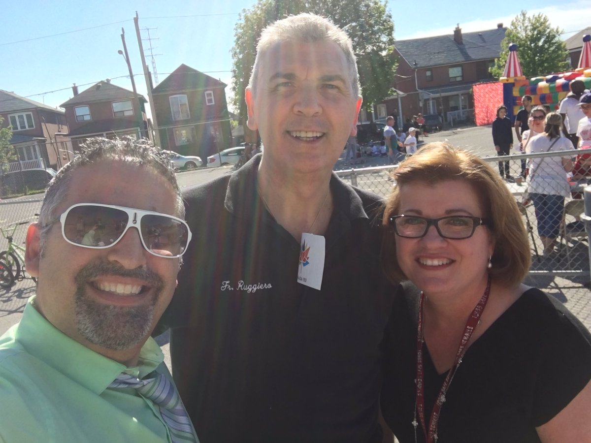 MICHAELaCACCAMO's tweet photo. Holy selfie, Father Ruggiero! Thanks so much for participating at the D'Arcy McGee Fun Fair and BBQ today!  #YearoftheParish #ParishProject https://t.co/LI1subMK5U