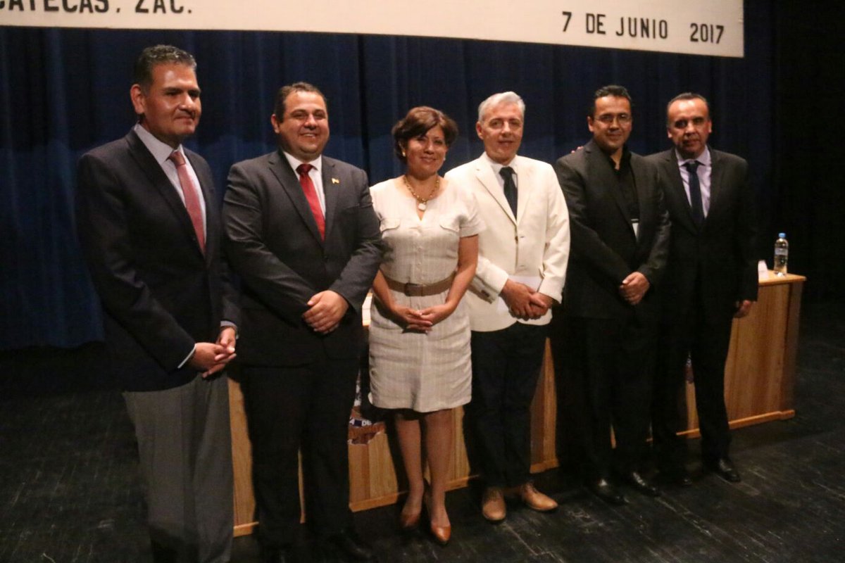 EnCompetencia's tweet photo. APUESTA ZACATECAS POR LA CREACIÓN Y DESARROLLO DE TENDENCIAS EN MATERIA DE INFORMÁTICA: JGL
https://t.co/NmGR2EXuCf
@vicarmaszagoya https://t.co/fhUyAhOF2D