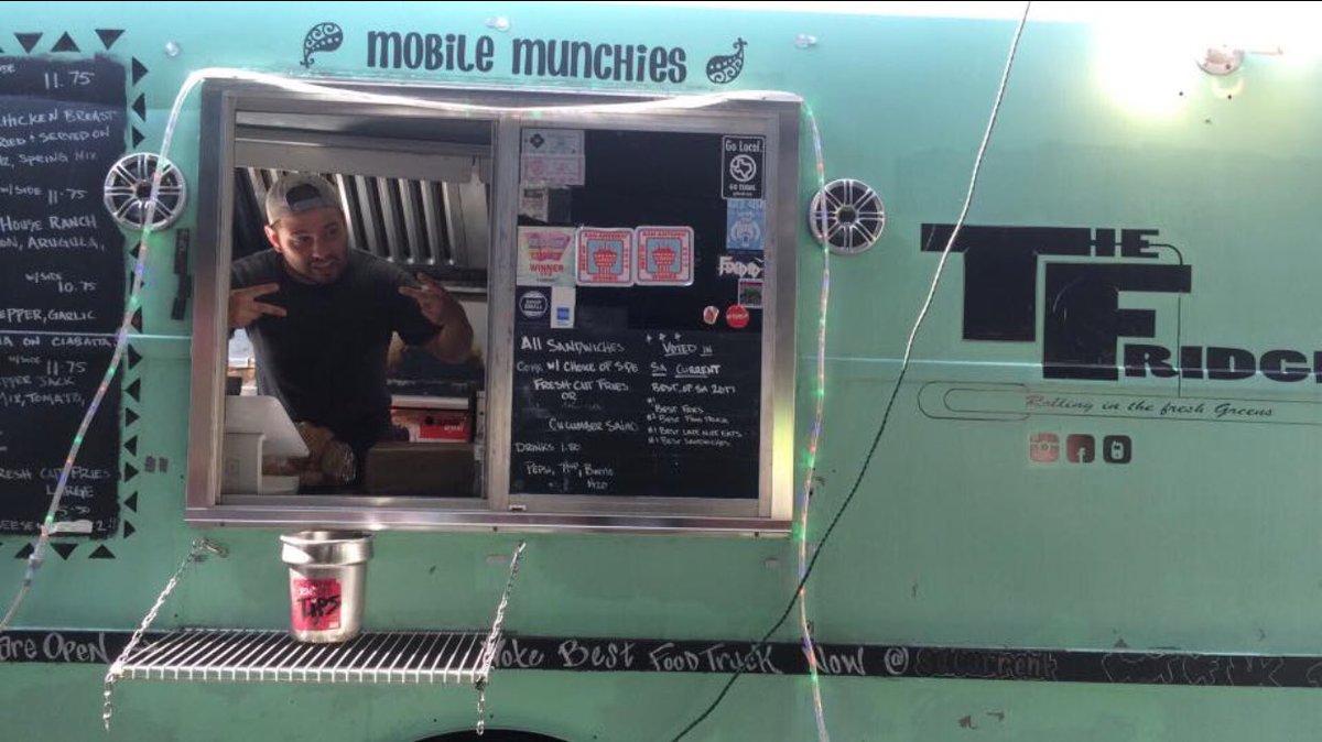 AlamoEatBar's tweet photo. Tonight @FridgeSA @SAboresfood @TexasFusion_SA #PalmFrites till Midnight $4 @karbachbrewing pints #southtown #craftbeer #eatdrinkrelax https://t.co/PvM6vfatDc