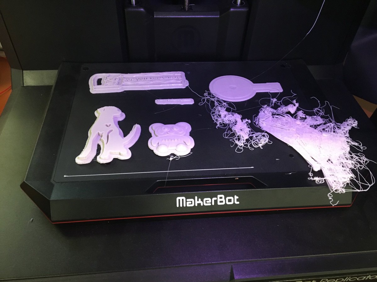 christinekdixon's tweet photo. Um...yeah...first attempt at 3D printing multiple files at once #fail #failforward #logisticalnightmare Any advice welcomed! @SkylineSTREAM https://t.co/ASLDFK8MB1