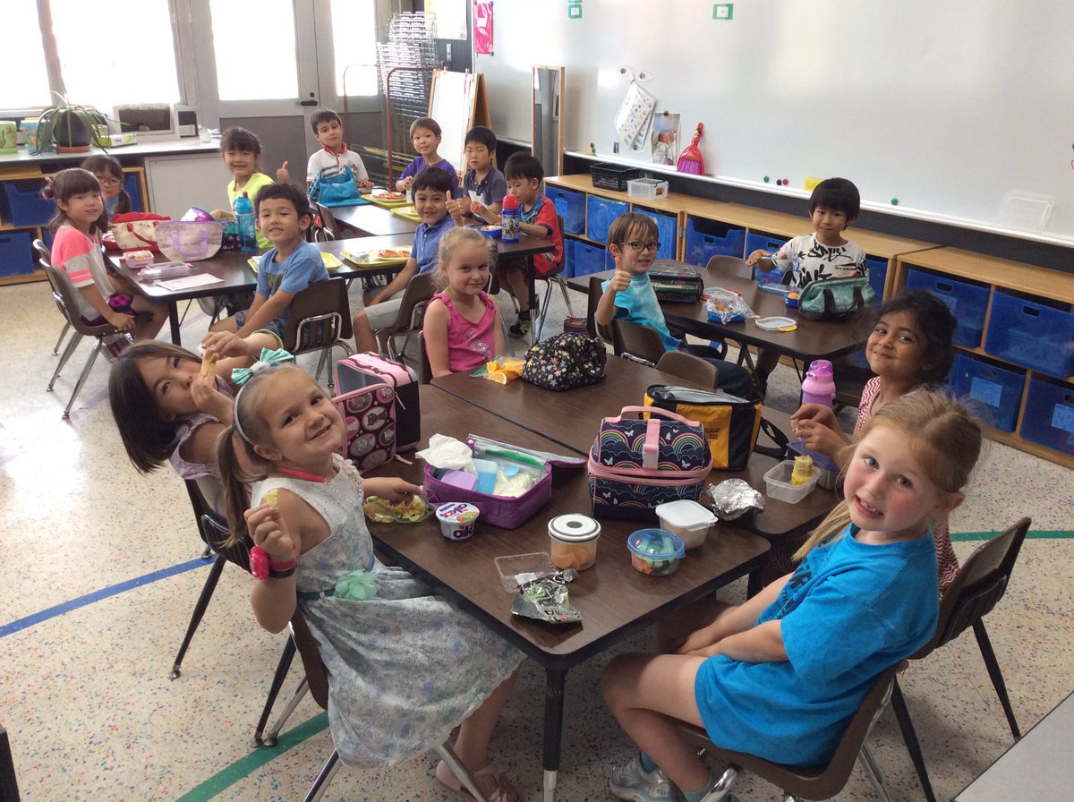asijkh's tweet photo. Our last lunch together in the kindergarten classroom! @esasij https://t.co/lYEzrKSAQX