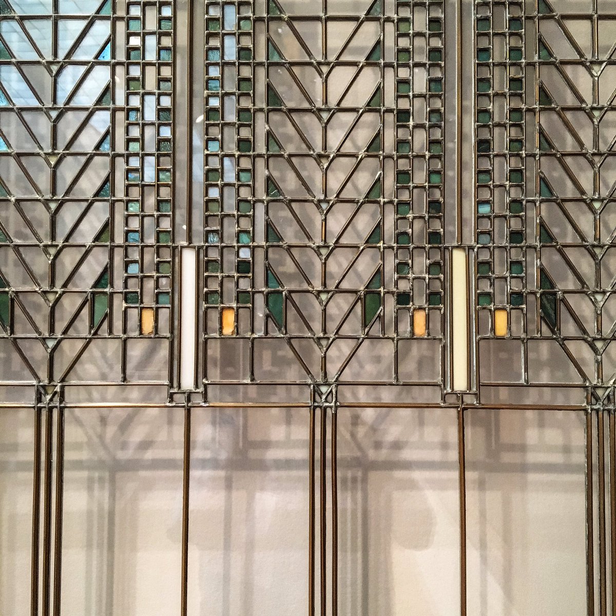 ChazenArtUW's tweet image. Happy birthday to #franklloydwright, born 150 years ago today in WI. “Tree of Life Window” designed in 1904 is on view in Gallery VII.