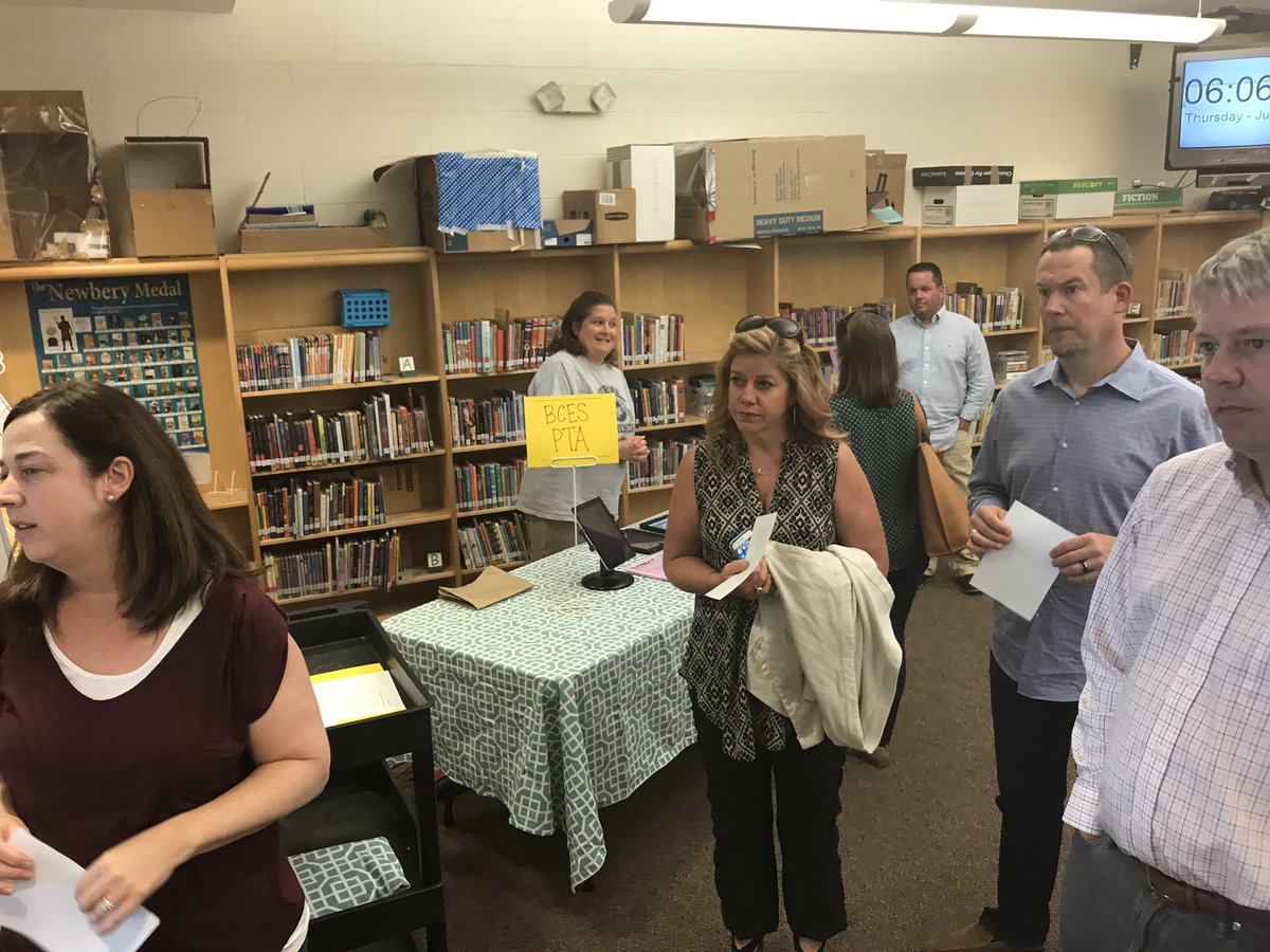 MsC_PtownElem's tweet photo. Kindergarten information session was a blast! #jetsetters @BrierCreekES @BCES_K @JetsPrincipal https://t.co/0Do4ETs3cr