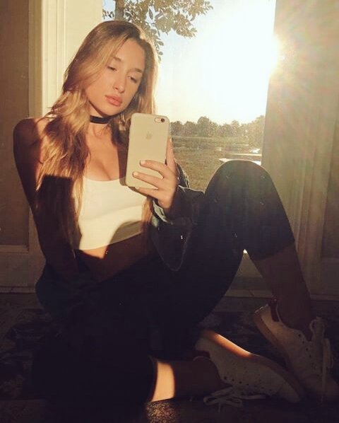 sv (@sabrinavought) on Twitter photo 