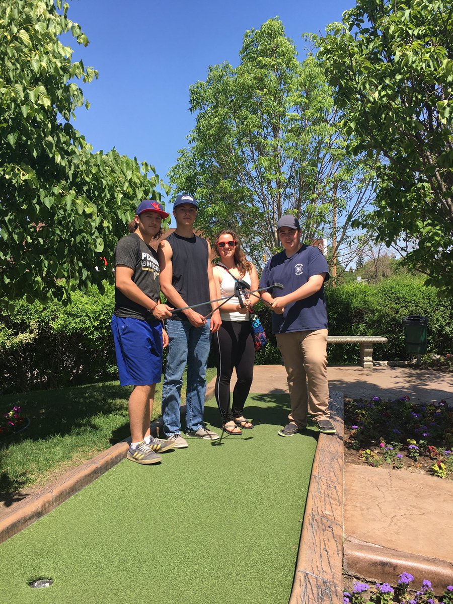 MrAtkings's tweet photo. Lots of fun on WMS 10/11/12 field trip to Saskatoon! https://t.co/kONdi4pjvy