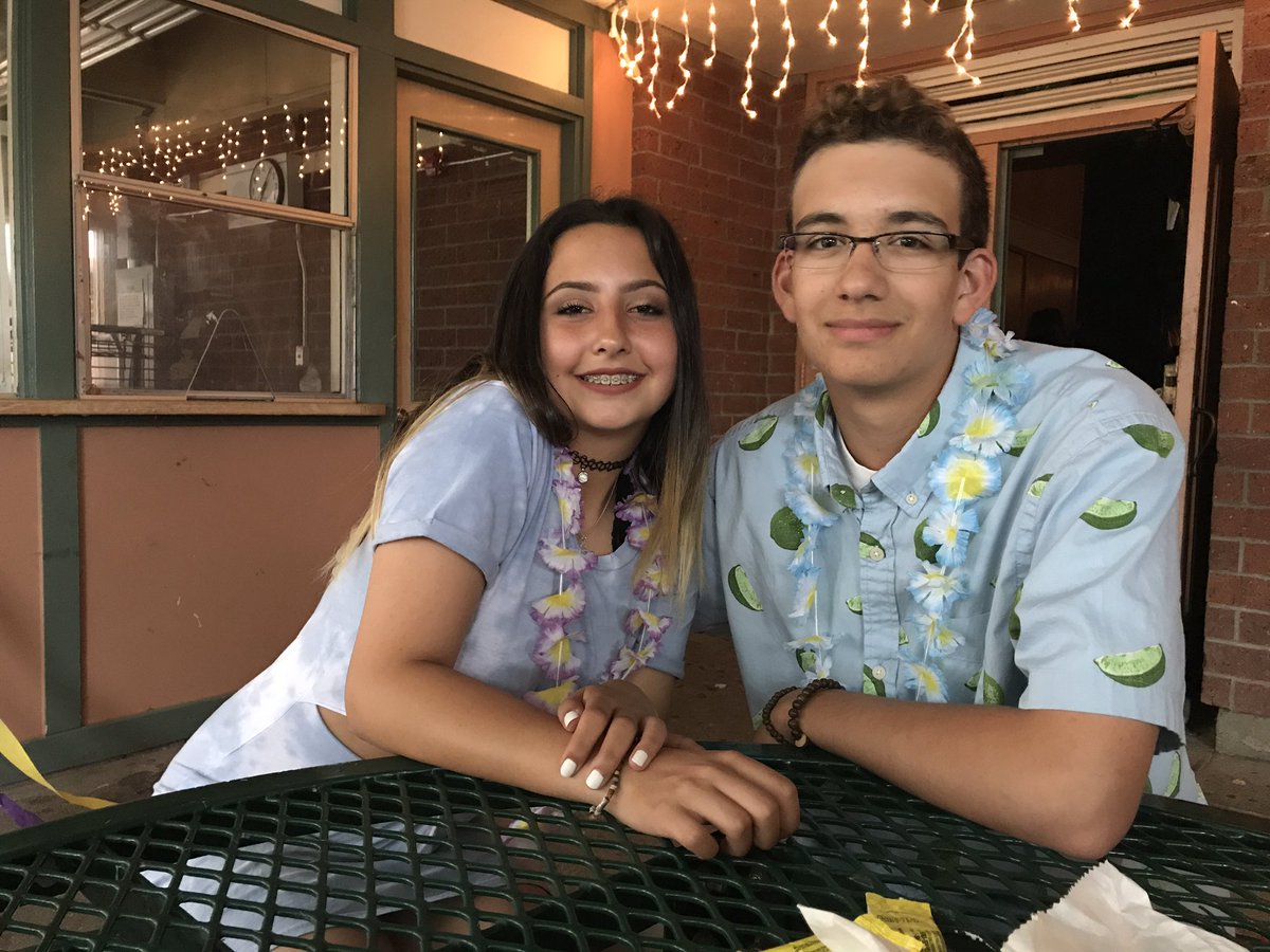 featherriverofc's tweet photo. #8thgradepromotion #mdusd #phsmustangs https://t.co/BnqpxHIDrJ