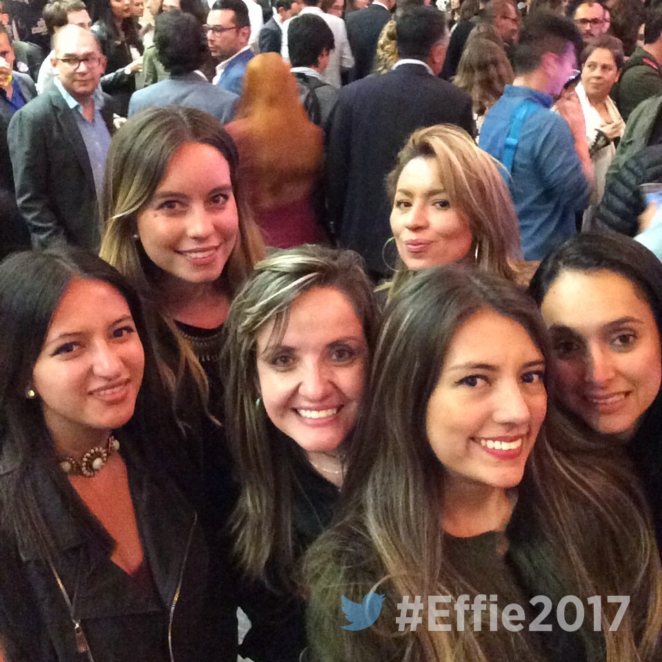 EffieColombia's tweet photo. Celebrando las campañas más efectivas 🎉 #EffectiveLand @merizalde_andrea @mile_001 @laejecudiva @natycleves @mauryn_r @mccanncol https://t.co/vFTlUYwtJ0