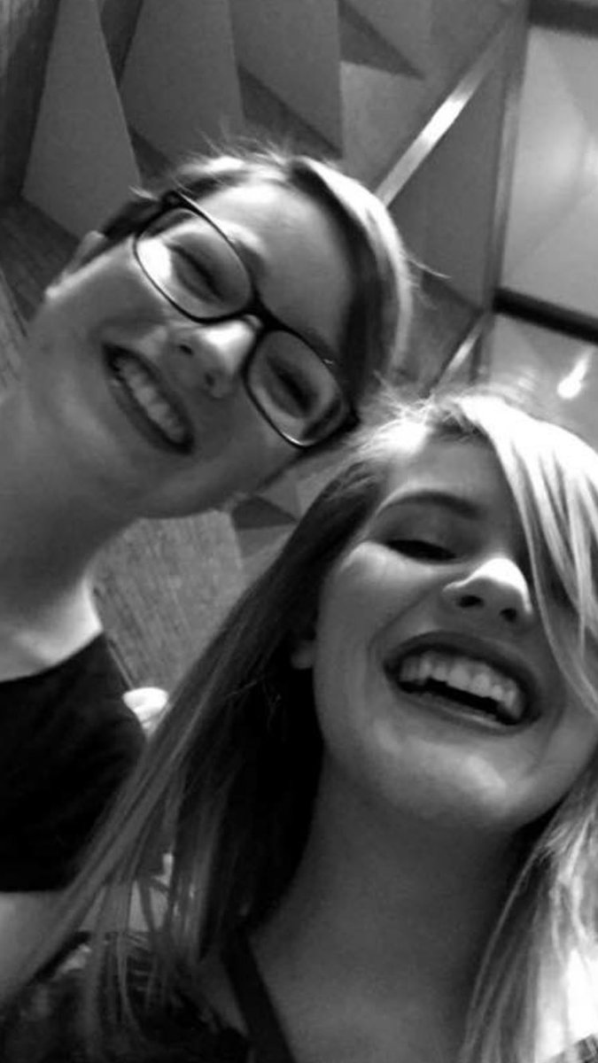 VintageValyn's tweet photo. Happy national best friend day ft Mary Berry @1800breadstick https://t.co/JBRL5JBQMJ
