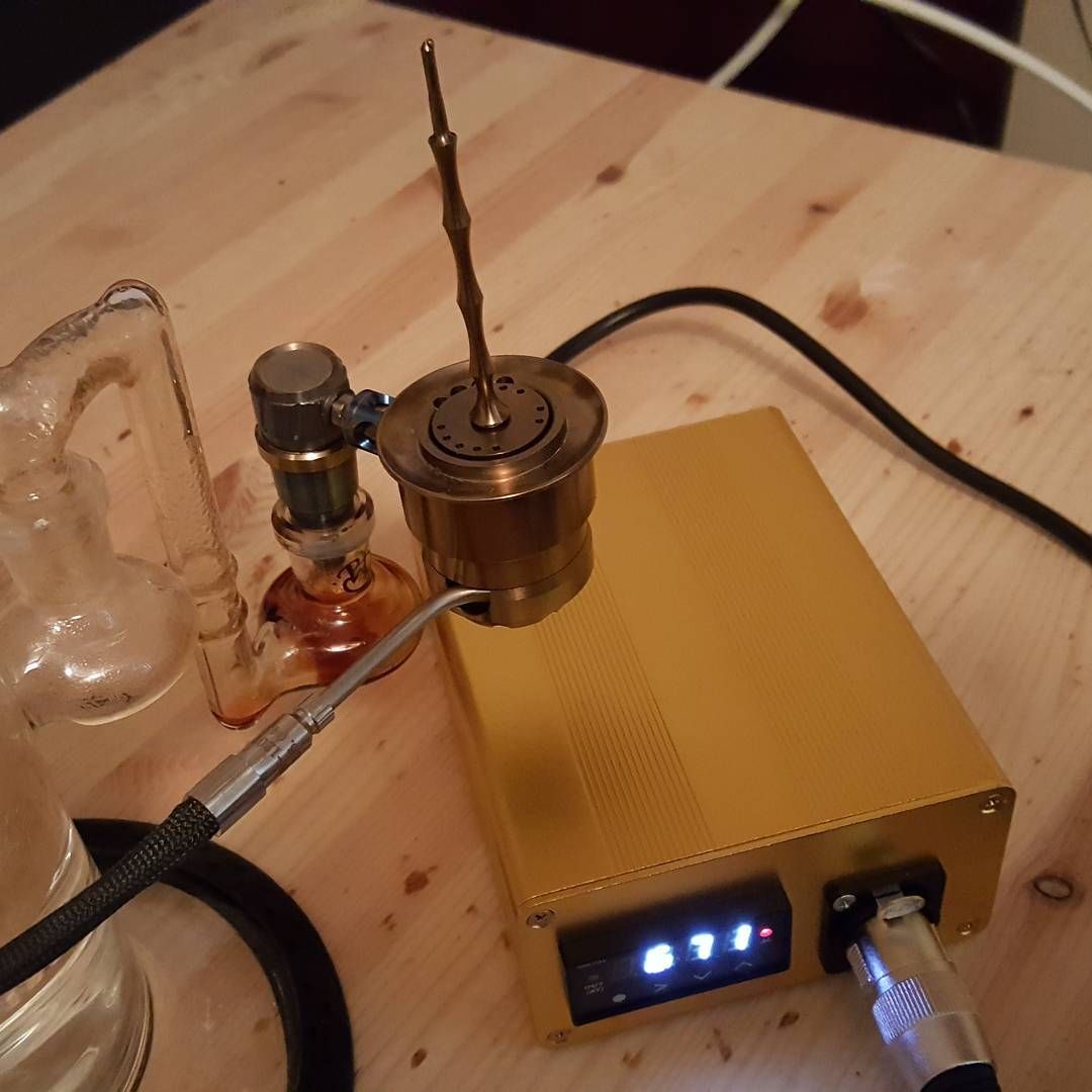 CCA710's tweet photo. 620 degrees tasting all those flavors!! Love the setup!!! Keep hastaging #liger #ligerbanger #cca710 #kingofthejungle
---
 @barstowchop https://t.co/wiYsUjVH4A