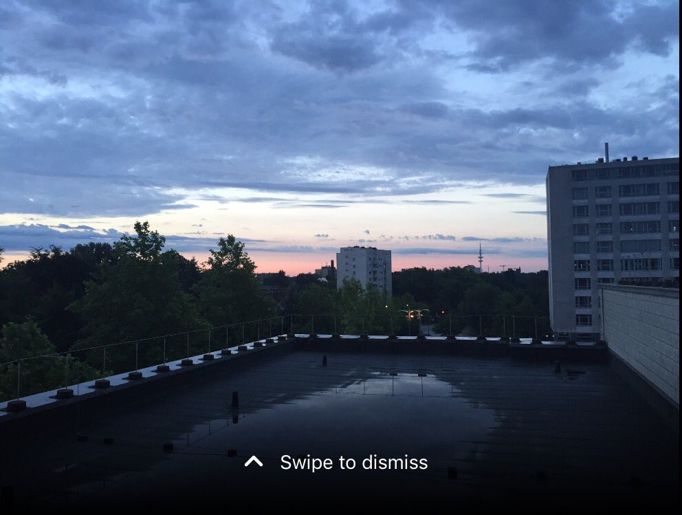 BarrellaHH's tweet photo. Nicht nur die Sonnenaufgänge nach #brexitornot und #GE2017 ähneln sich. https://t.co/8pMqM6abH9
