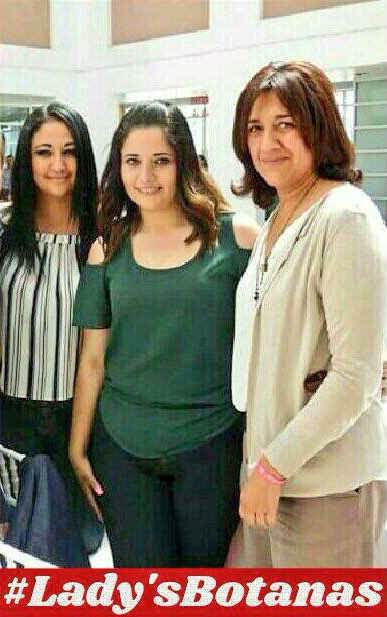 AnonymousCDMX_'s tweet photo. #LadysBotanas 😂
3️⃣Regidora💲 del @PRI_Nacional
gastando de lo lindo
¿ Qué opinan❓
Cc @omarfayad @gobiernohidalgo https://t.co/Gsw5irLcuk