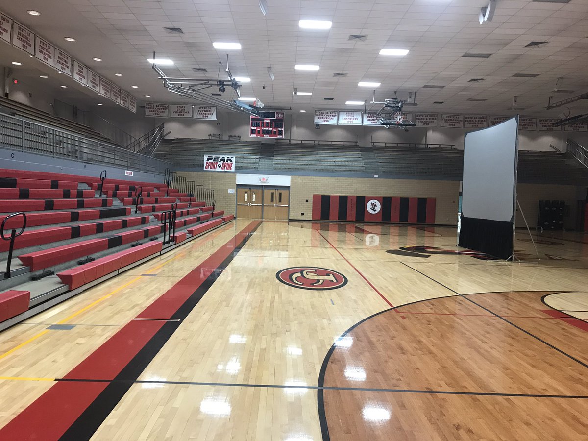 JeffCityStuco's tweet photo. JC Stuco working late setting up for the MSHSAA Sportsmanship Summit tomorrow at JCHS https://t.co/wImVKqsliH