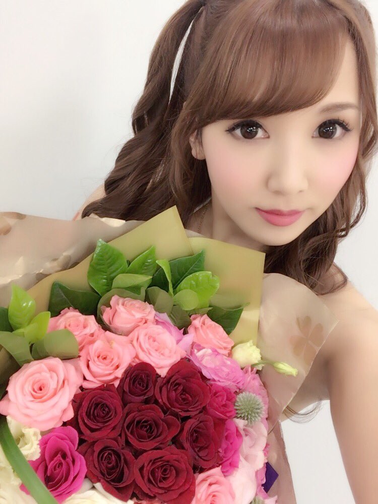 友田彩也香 on Twitter 