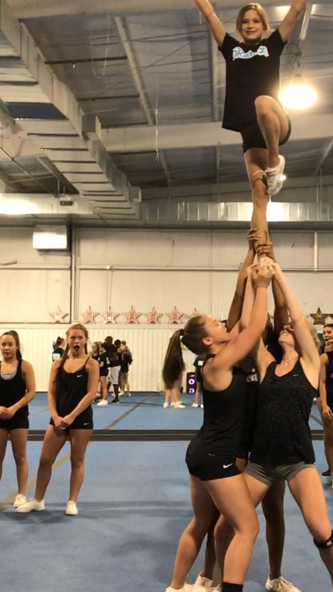 Ice__Rays's tweet photo. When you shock your own teammates with the stunts you can do.. 😍❄️🤙🏼 https://t.co/ZBi0pZGtWZ