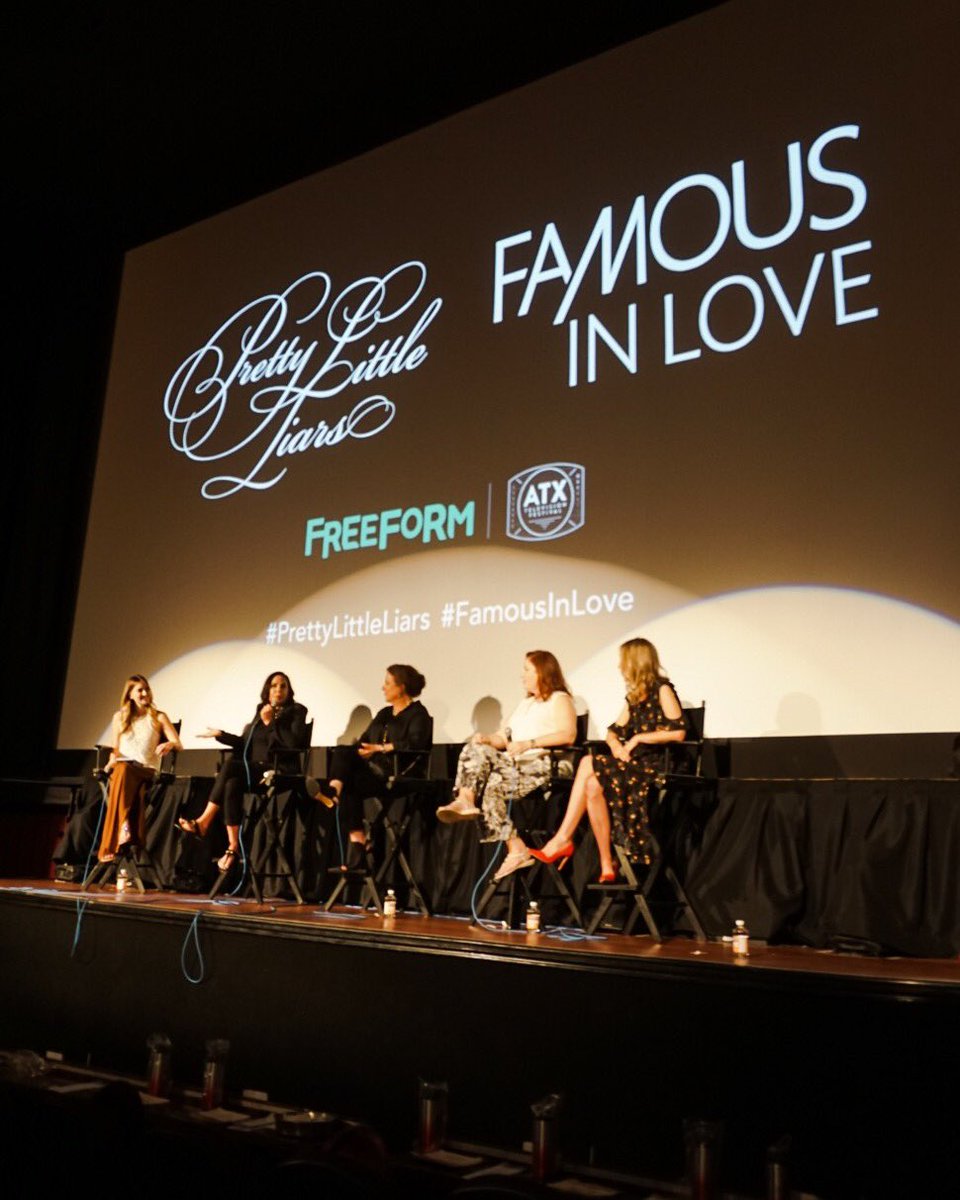 PLLonMax's tweet photo. #PrettyFamous turn out today at #ATX. Thank you for all the lil' liars who showed up for our panel. Loved having you. ✌🏼 #PLLandFILatATX https://t.co/KEp9NnoSLH