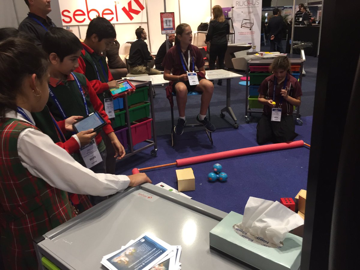 pps_stem's tweet photo. Awesome fun coding and using robotics @ParramattaPS @JoachimCohen123 @es_learning @FuturesLearning #edutechau https://t.co/OfQ5HZuS3A