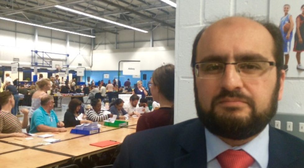 LondonersNews's tweet photo. โPeople are intelligent enough to understand where they are putting their vote.โ @ImranUddin2003 #SWLGE2017
https://t.co/GMrzZLG9qG https://t.co/hxjmuApTeW