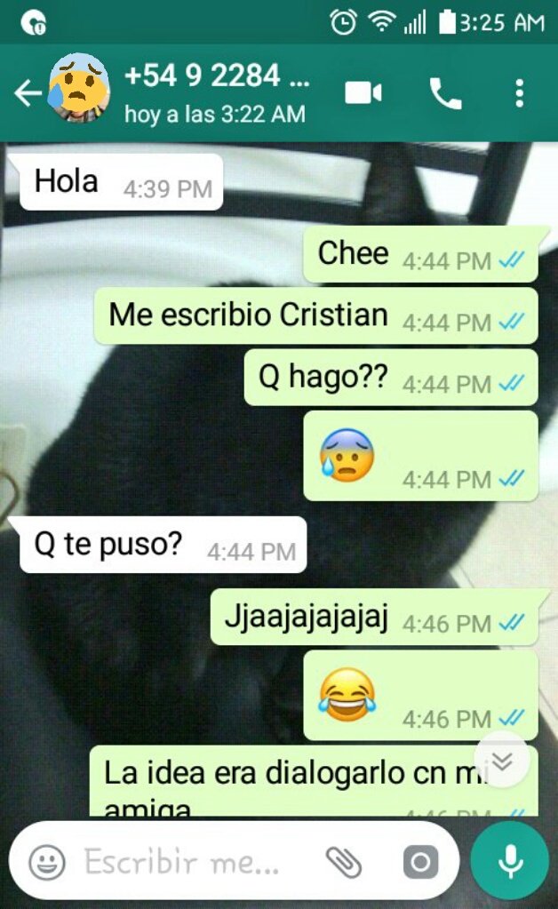 Tantobuscarte's tweet photo. Cagandola desde el principio de loss tiempos!!! 😅 #boludasenace #siempreigual #naciasi #sepanentender https://t.co/gADRPrjGjj