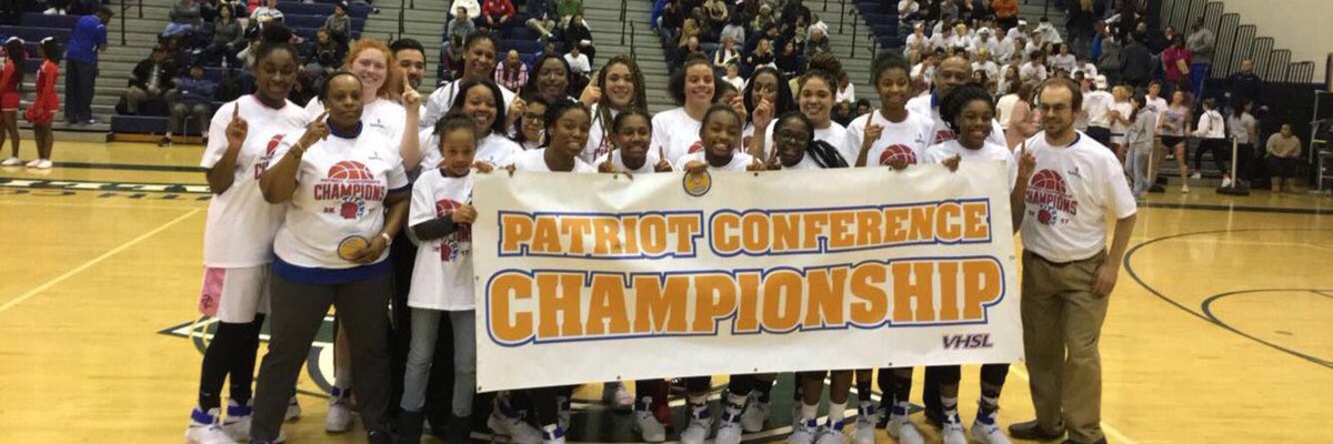 FightinTitans17's tweet photo. @FightinTitans16 that's cute. #playoffszn https://t.co/dnzuhQjKh3
