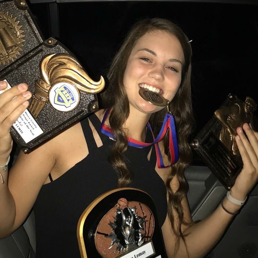 hoopsmp1's tweet photo. Congrats to @alyssalemay22 on Maury county female athlete of the year, best female basketball player, and all academic basketball!! https://t.co/WV7i8DUtqm