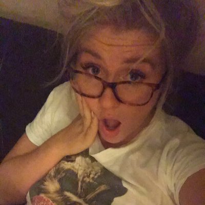 RachelRyan121's tweet photo. When I noticed twitter had this as a notification - I had to make this change.. I hope you understand  #NewProfilePic https://t.co/z7JxabWgNi