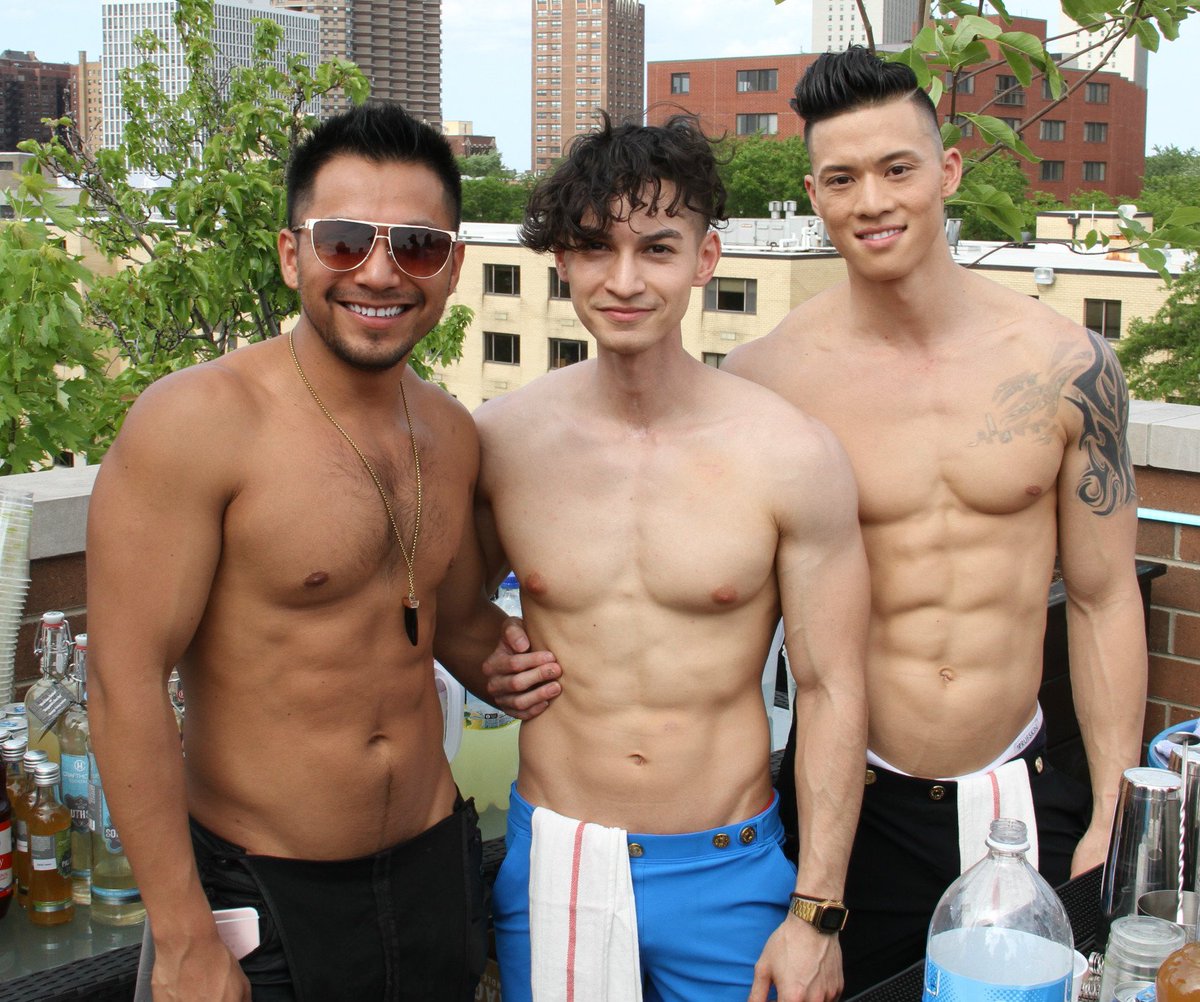 View From The TOP fundraiser in #Boystown generates needed funds for TPAN on.gopride.com/2skZByx #gaychicago #lgbtchicago #lgbt <a href="/TPANetwork/">TPAN</a>