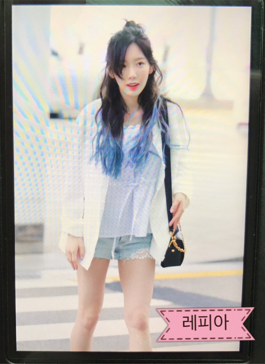 [PIC][09-06-2017]TaeYeon khởi hành đi Hồng Kông để tham dự 2 đêm "PERSONA in HONG KONG" vào trưa nay DB2hw_jUAAQ7Qo5