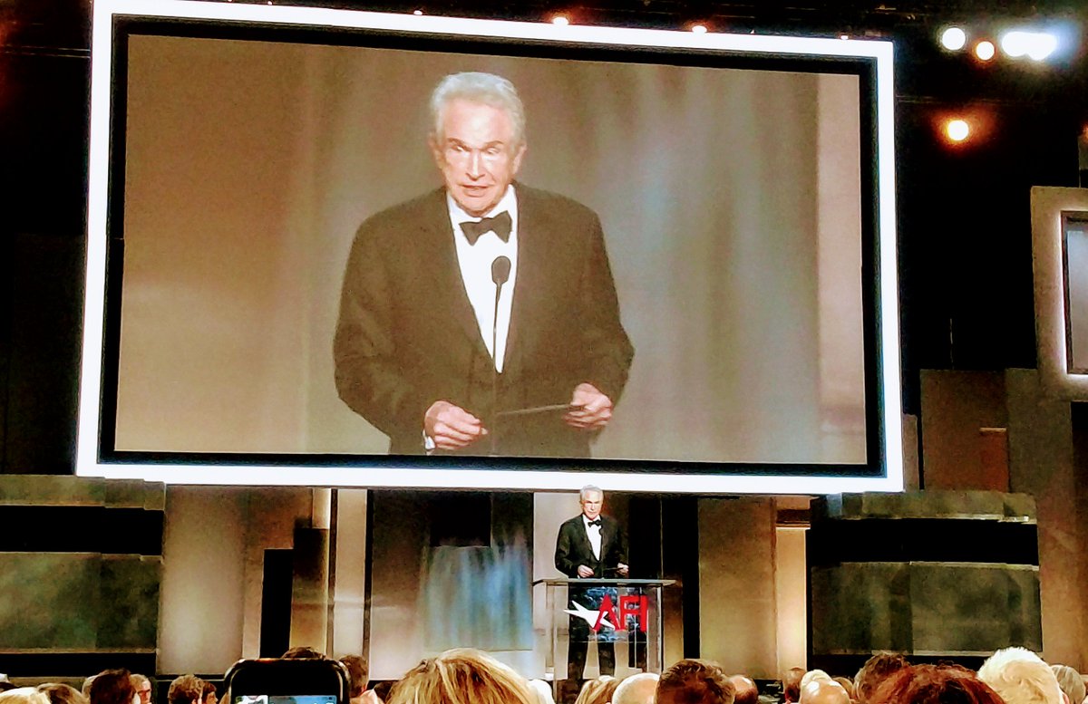 RIGHT NOW: #WarrenBeatty back on the #Oscars stage for the first time since #OscarsFlub. Honoring Diane Keaton at <a href="/AFIFEST/">AFI FEST</a> tribute <a href="/TheWrap/">TheWrap</a>