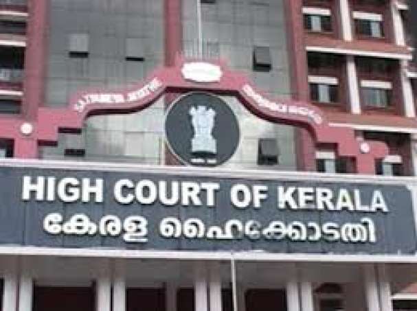 mathrubhumi's tweet photo. Priests and nuns have right to ancestral property: HC https://t.co/URL5qmmRtp #Monasticorder https://t.co/yKMxZpGS7J