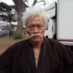 大物俳優遠藤憲一さんも参戦wお爺ちゃんと散歩なうに使えちゃう画像w
