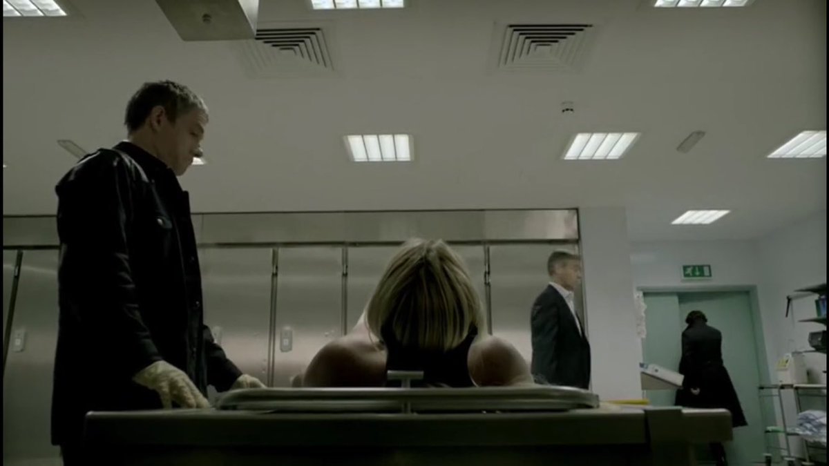 TEAMBONGINOUPD's tweet photo. I never noticed this before but Sherlock gets SO SALTY when John makes fun of the tobacco ash data on his website and just WALKS OUT hahahha https://t.co/IHu98fRVjS