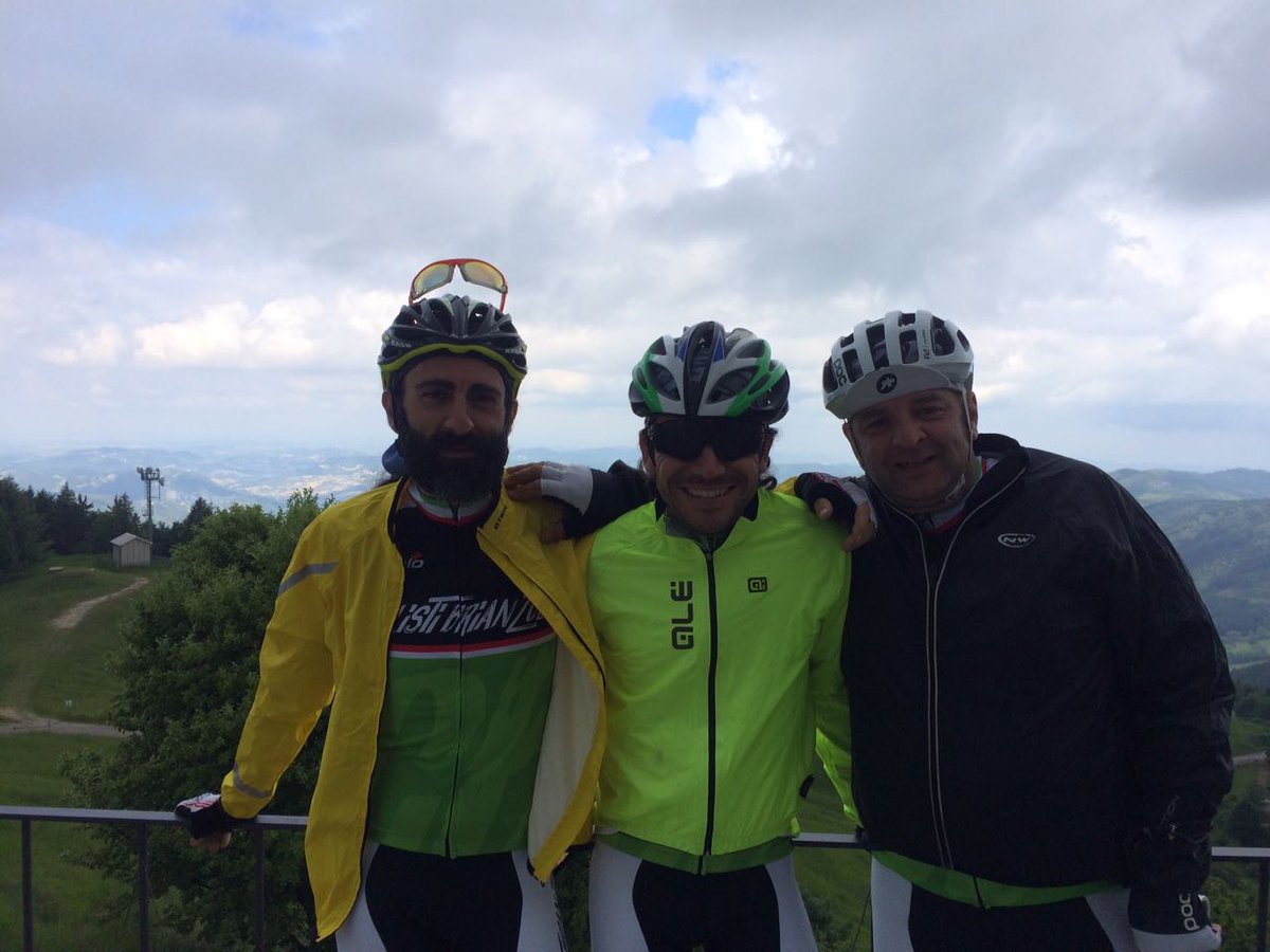 CiclistiBrianza's tweet photo. Trasferta nel Piacentino....
#passopenice #passobrallo #collipiacentini #keepridecb https://t.co/XBcnpsAxim