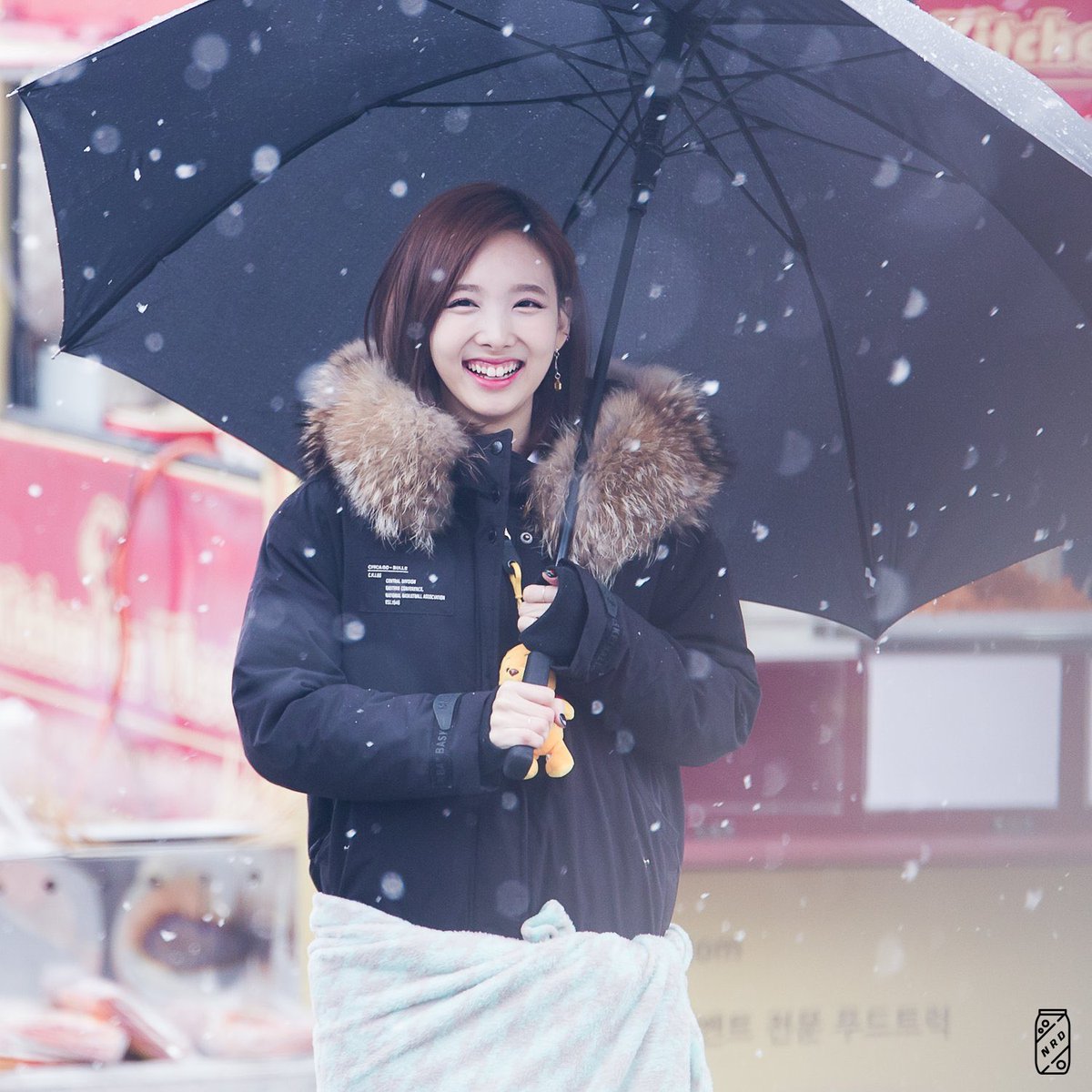 nayeon_words's tweet photo. 너는 나에게 
지나간 계절도
선물할 수 있는 사람.
- 하현, 달의 조각 https://t.co/JxCSAz62hn
