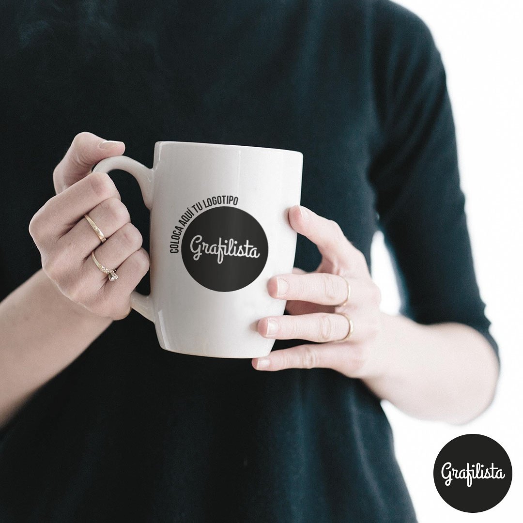 grafilista's tweet photo. ¿Qué tal un poco de #branding  con cafeína para darle con energía?#Mockup gratis en https://t.co/pKxDod6okh #café #creatividad  #publicidad https://t.co/9MHL8nNM5j
