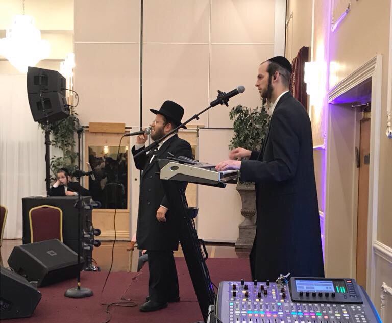 YoelFalkowitz's tweet photo. What A Uplifting Wedding With @DONtheSTAR on Keys https://t.co/NxiZLSRR6Z