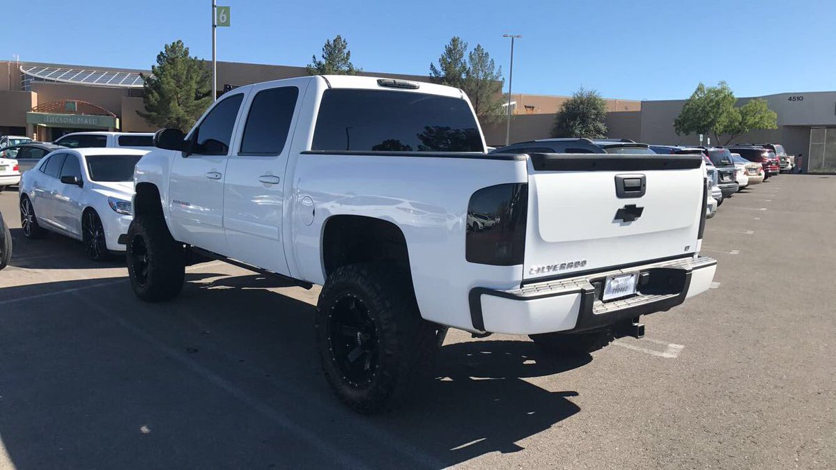 Mjacobss_'s tweet photo. In love w/ my truck 😍 https://t.co/sjmjnVoYUk