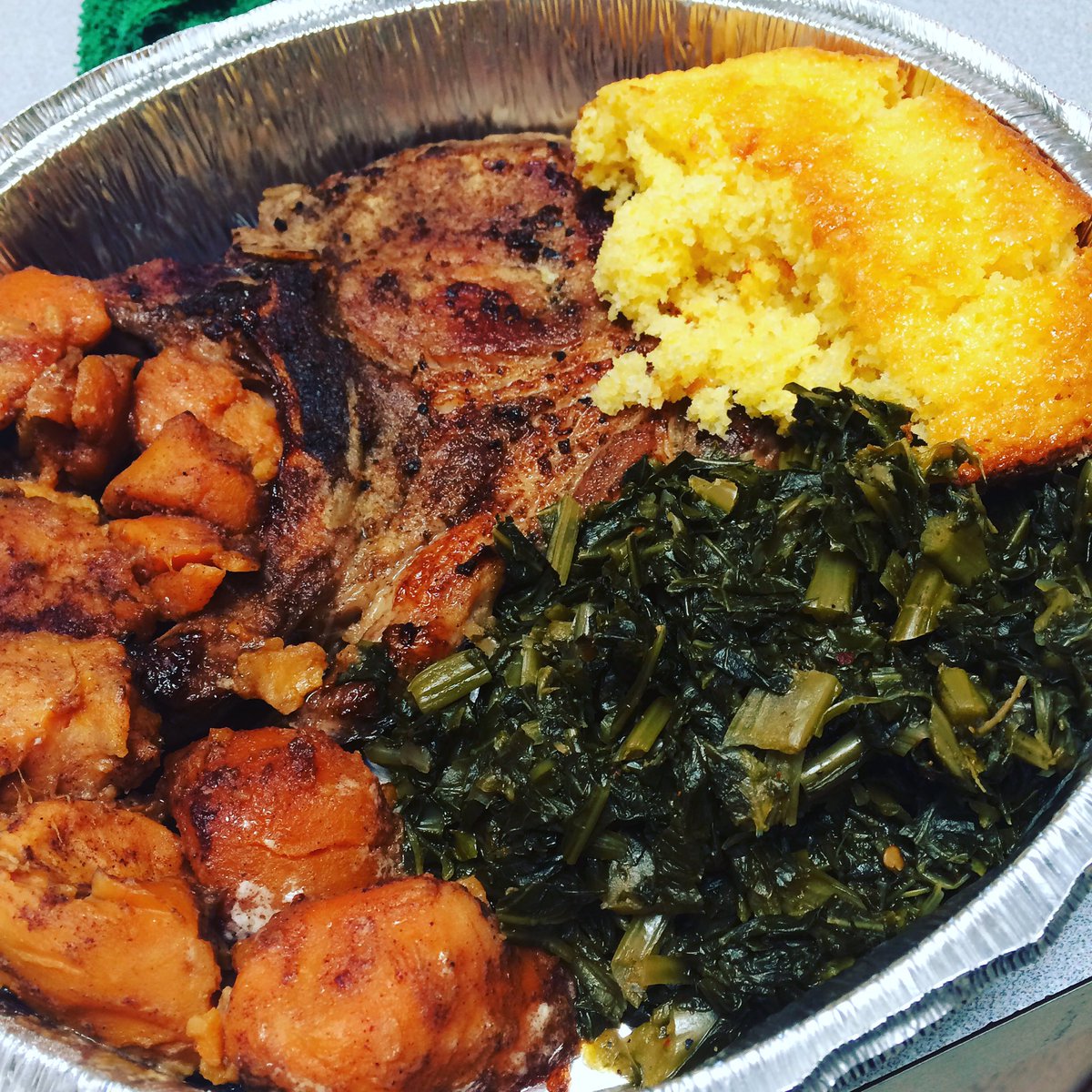 OoH_LelE's tweet photo. #BessieMae I cater....... just watch a Queen working ππΎπͺπΎππΎ https://t.co/MNGJUpQPZA