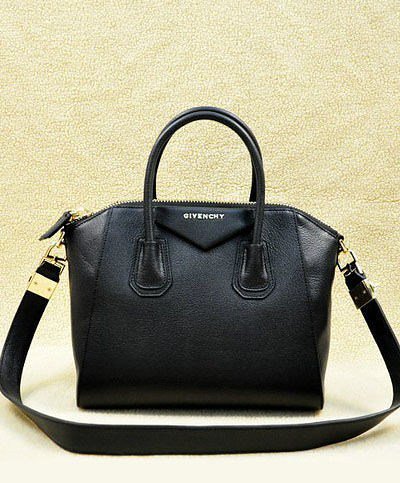 Adeline1189's tweet photo. Givenchy Antigona Tote Black
👇👇👇
Shopping link in bio
,
,
#givenchybags #handbags #new #fashion #black #shoulderbags #purse #totebags #bags… https://t.co/zqkcYtwB12