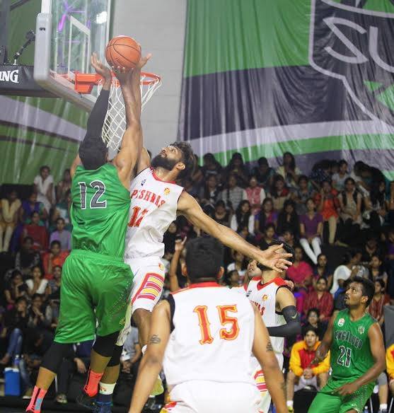 #FlashbackFriday <a href="/PunePeshwas/">Pune Peshwas</a> vs <a href="/BengaluruBeast/">Bengaluru Beast</a> in the <a href="/ubaindia/">UBA India</a> Season 4
#IndiaBasketball #RimProtectorSupreme #PlayOfTheGame