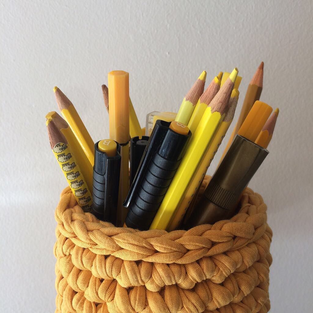 umamanualidades's tweet photo. 💛💛El amarillo es el color del sol y de la vitalidad, que tengáis un feliz día 💛💛 #manualidades #diy #craft #amaril… https://t.co/smuKvBqlNH https://t.co/XpYBOuUsZG